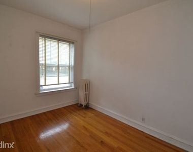 5023 N. Winchester, Unit 4 - Photo Thumbnail 11