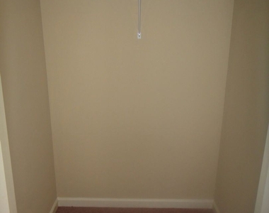 689 Meagan Court - Photo Thumbnail 5