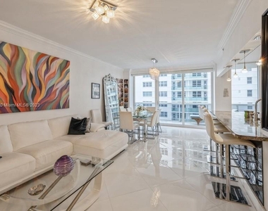 9559 Collins Ave - Photo Thumbnail 3