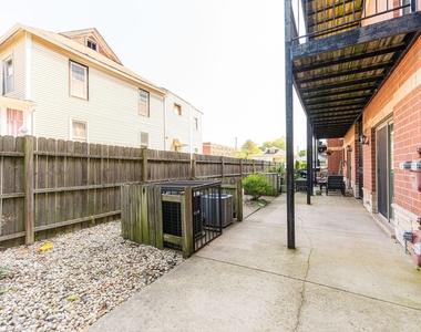 6912 W Medill Avenue - Photo Thumbnail 24