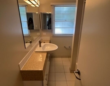 1012 Elkgrove Ave - Photo Thumbnail 4