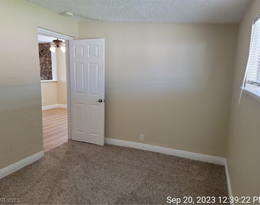 5220 Forrest Hills Lane - Photo Thumbnail 11