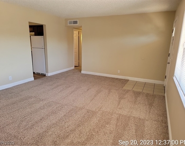 5220 Forrest Hills Lane - Photo Thumbnail 4