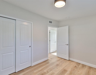 5580 Hobson Street Ne - Photo Thumbnail 21