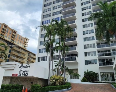 3140 S Ocean Dr - Photo Thumbnail 21