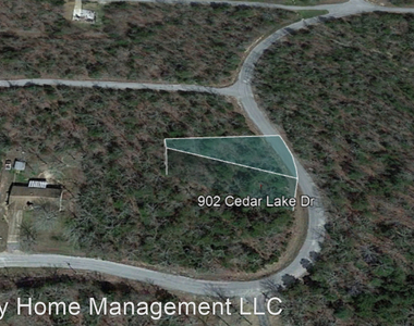 902 Cedar Lake Dr. - Photo Thumbnail 1