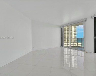 16485 Collins Ave - Photo Thumbnail 36