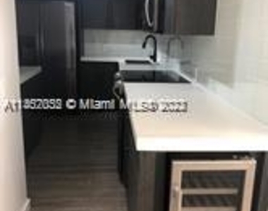 6969 Collins Ave - Photo Thumbnail 6