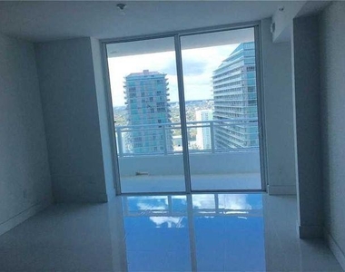 1080 Brickell Avenue - Photo Thumbnail 25