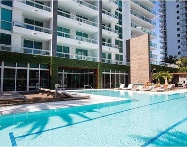 1080 Brickell Avenue - Photo Thumbnail 15