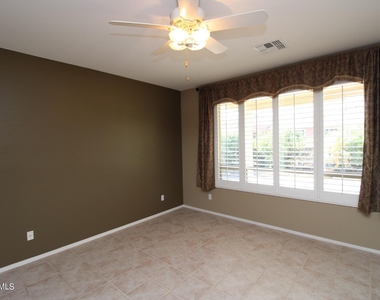 42550 W Candyland Place - Photo Thumbnail 3