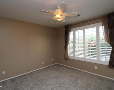 42550 W Candyland Place - Photo Thumbnail 4