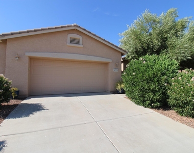 42550 W Candyland Place - Photo Thumbnail 0