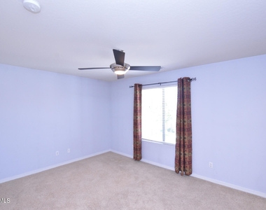 2209 W Marconi Avenue - Photo Thumbnail 14