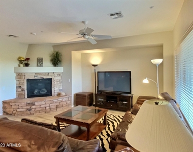 42127 N Celebration Way - Photo Thumbnail 10