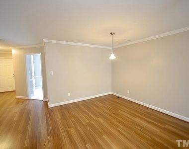 456 Carolina Avenue, Raleigh Nc 27606 - Photo Thumbnail 3