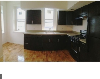 2670 Coral Street - Photo Thumbnail 3