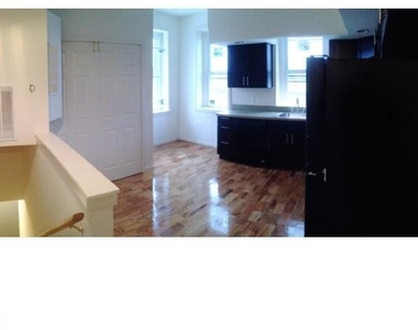 2670 Coral Street - Photo Thumbnail 2