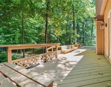 1072 Mill Run Way - Photo Thumbnail 4