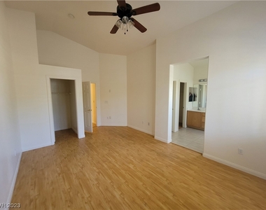 11152 Montagne Marron Boulevard - Photo Thumbnail 21