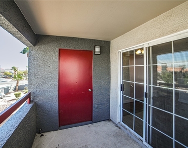 8600 Charleston Boulevard - Photo Thumbnail 21