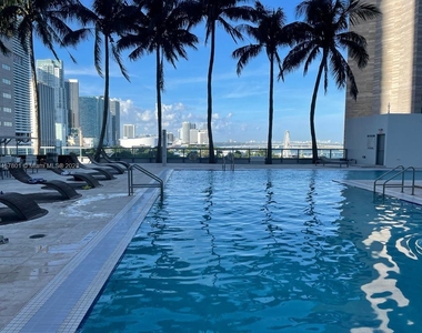 325 S Biscayne Blvd - Photo Thumbnail 20