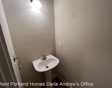 2302 Se 75th Ave - Photo Thumbnail 14