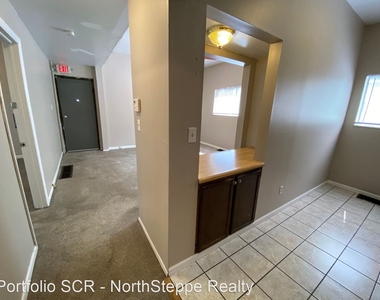41 E 17th Ave - Photo Thumbnail 3