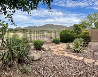 41018 N Prestancia Drive - Photo Thumbnail 17