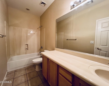 41018 N Prestancia Drive - Photo Thumbnail 14