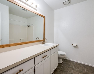 7708 Westcliff Street - Photo Thumbnail 9