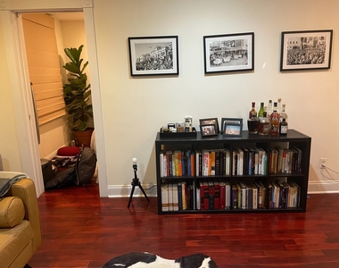 494 Hudson Street - Photo Thumbnail 9