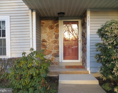 2206 Ash Grove Rd - Photo Thumbnail 2