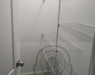 1608 W Sherwin Chicago, Il - Photo Thumbnail 2