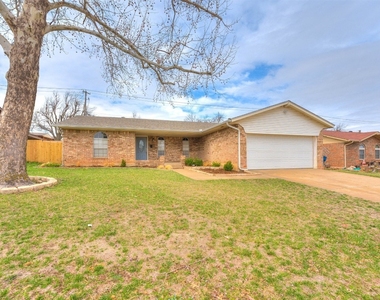 2825 Shadybrook Drive - Photo Thumbnail 0