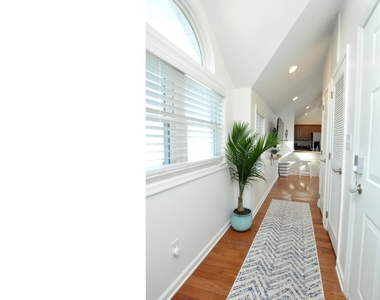104 N Dudley Ave - Photo Thumbnail 10