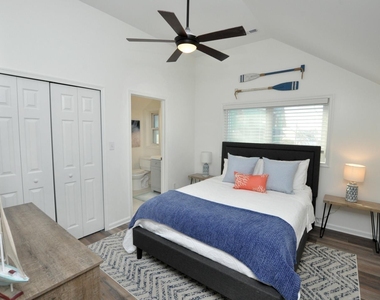 104 N Dudley Ave - Photo Thumbnail 8