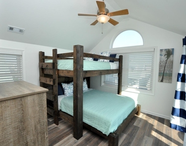 104 N Dudley Ave - Photo Thumbnail 9