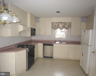 12004 Bernard Dr - Photo Thumbnail 46