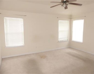 6200 Texana Way - Photo Thumbnail 9