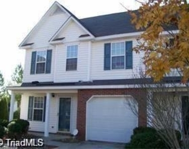 2721 N Keswick Way - Photo Thumbnail 0