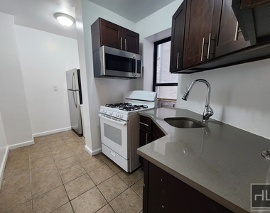 West 136 Street - Photo Thumbnail 4