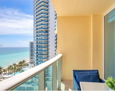 2501 S Ocean Dr - Photo Thumbnail 16