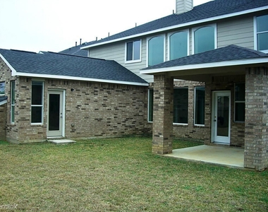 8134 Edenwood Dr - Photo Thumbnail 2