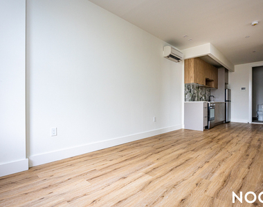 119 Eagle Street - Photo Thumbnail 1