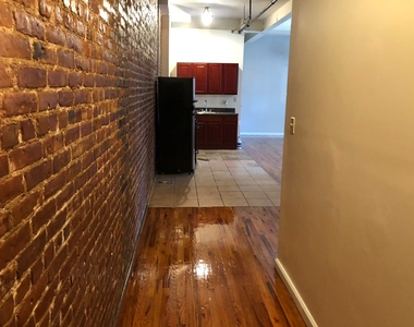 435 Broadway - Photo Thumbnail 2
