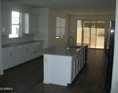 751 N Abalone Court - Photo Thumbnail 4