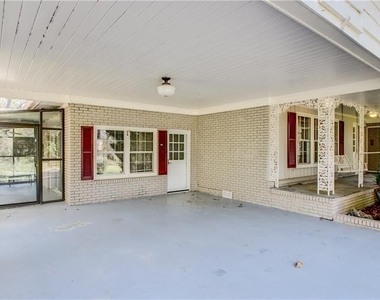 5095 Trimble Road - Photo Thumbnail 5