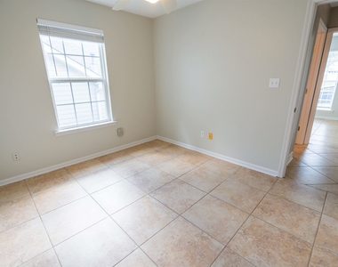 2578 Heathrow Drive - Photo Thumbnail 33