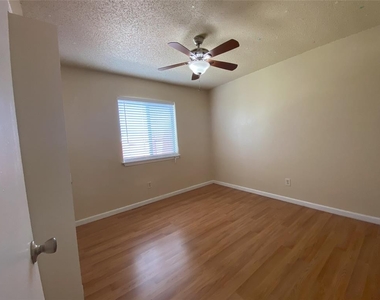 2321 Angel Fire Drive - Photo Thumbnail 15